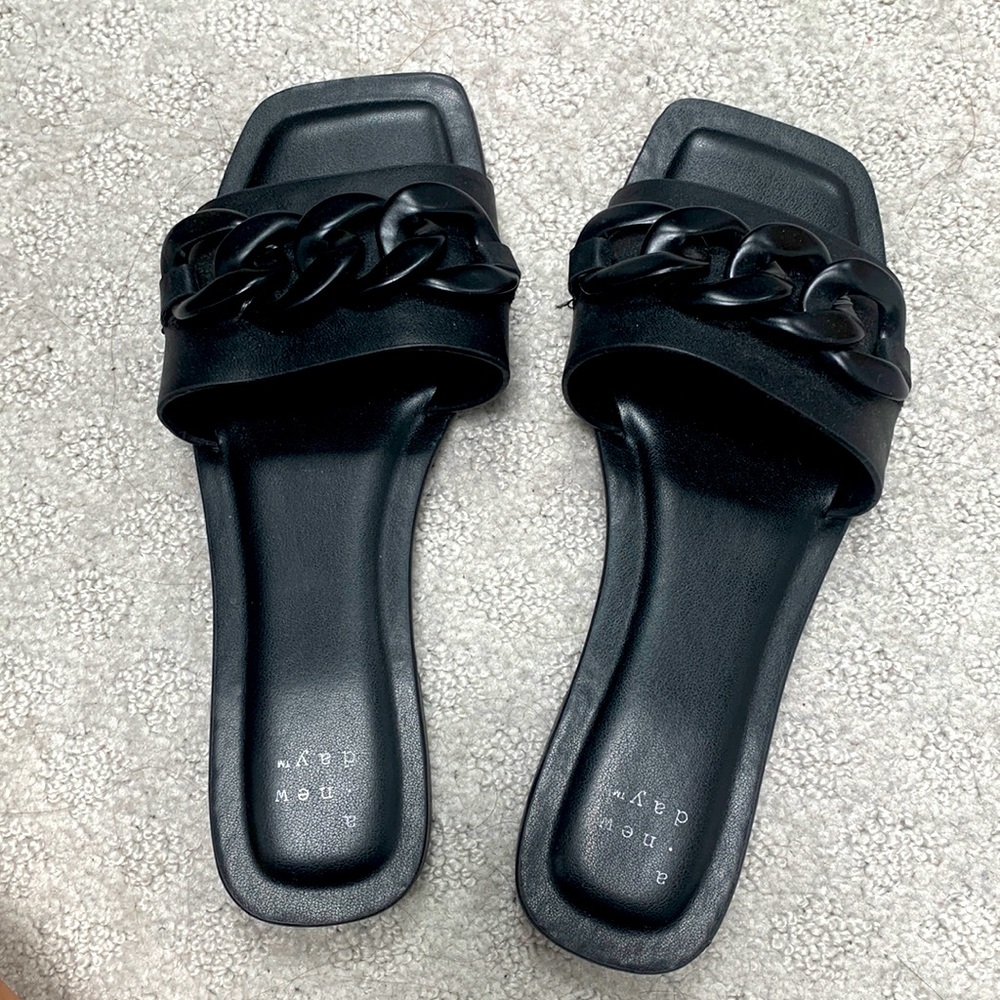 Barely worn target slides with black chain detail